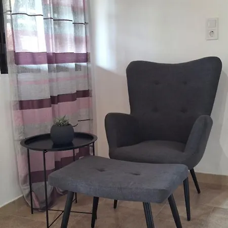 Gregory-vassilis Apartment