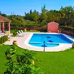 Gregory-vassilis Apartman Dasziá
